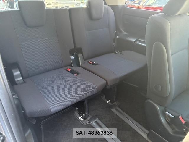 Toyota NOAH 2019-05 7804647-11