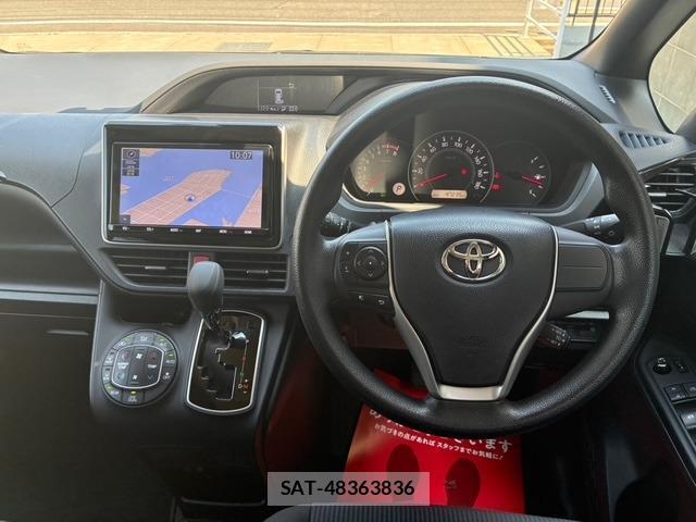 Toyota NOAH 2019-05 7804647-13
