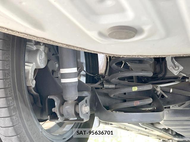 Toyota NOAH 2020-03 7805048-19