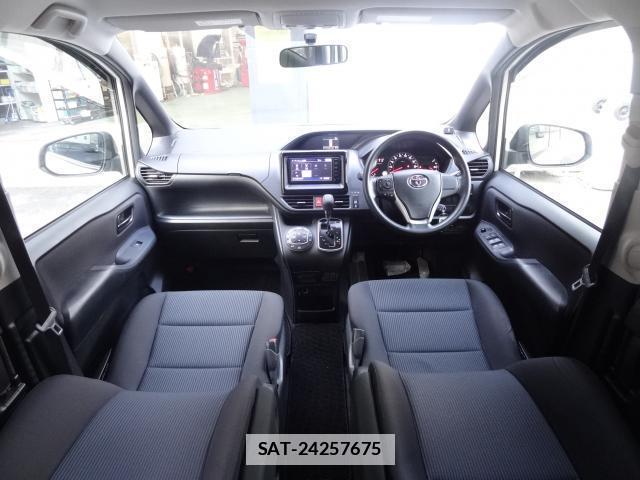 Toyota NOAH 2014-10 7805166-2