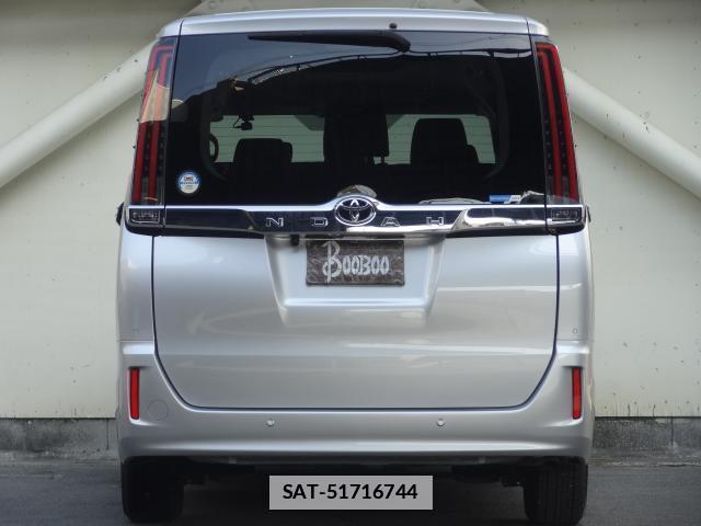 Toyota NOAH 2021-02 7805218-12