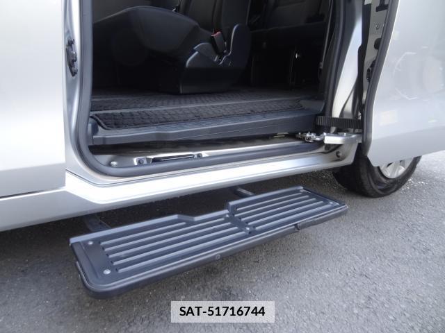 Toyota NOAH 2021-02 7805218-3