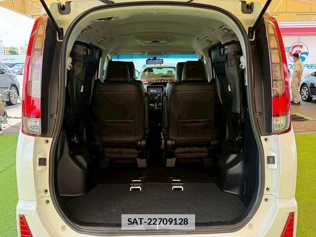 Toyota NOAH 2014-10 7805280-11