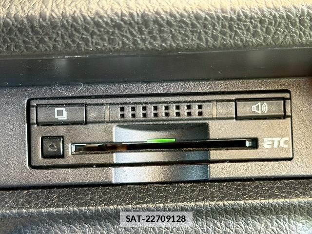 Toyota NOAH 2014-10 7805280-7
