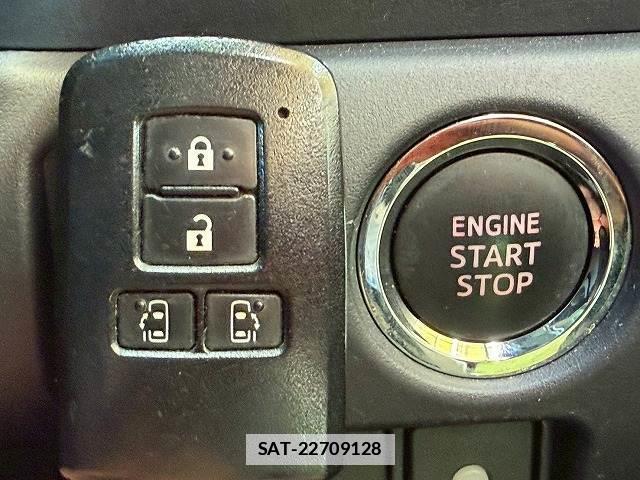 Toyota NOAH 2014-10 7805280-8