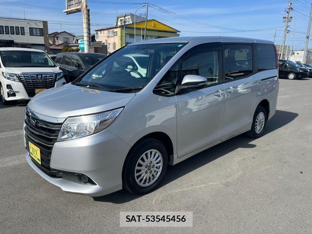Toyota NOAH 2015-06 7805861-0