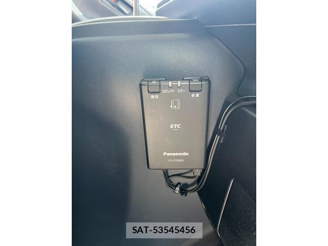 Toyota NOAH 2015-06 7805861-19
