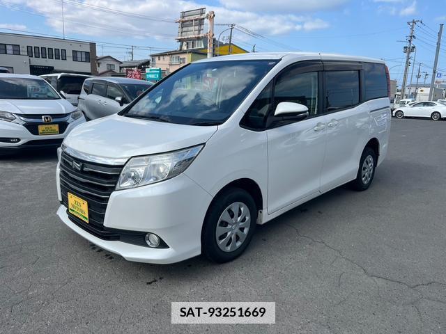 Toyota NOAH 2014-02 7805865-0
