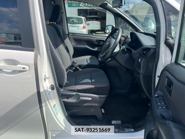 Toyota NOAH 2014-02 7805865-10