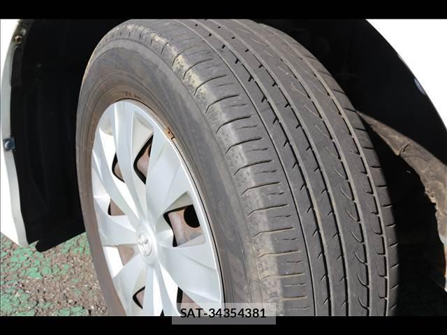 Toyota NOAH 2015-06 7805915-19