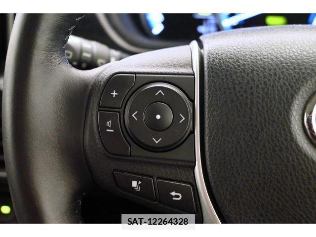 Toyota NOAH 2016-06 7806057-17