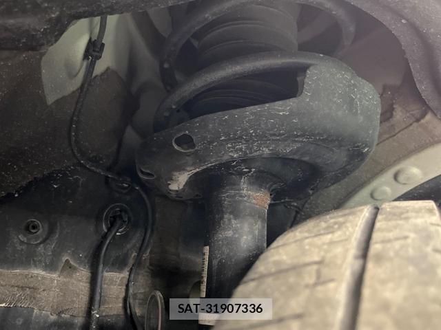 Toyota NOAH 2023-03 7806655-18