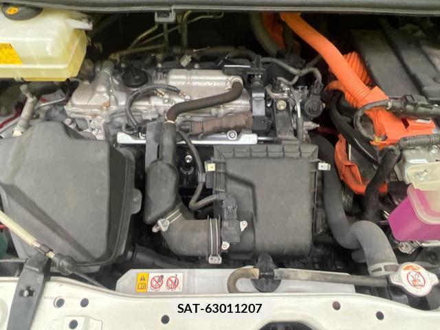 Toyota NOAH 2018-03 7806656-18