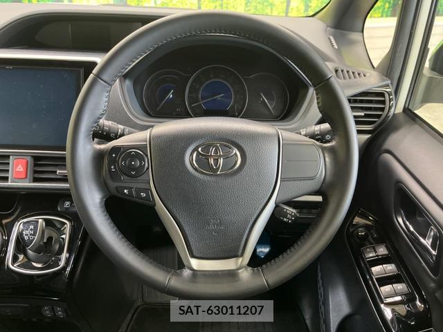 Toyota NOAH 2018-03 7806656-6