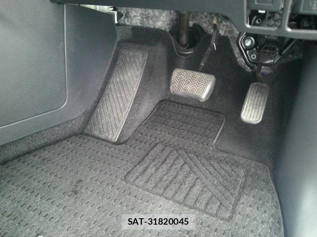 Toyota NOAH 2022-11 7806724-19