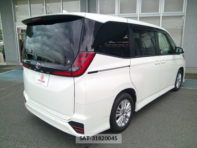 Toyota NOAH 2022-11 7806724-3