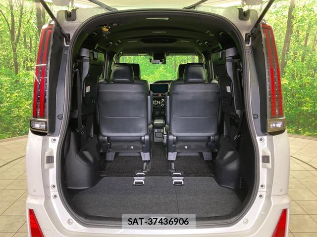 Toyota NOAH 2019-07 7806918-10