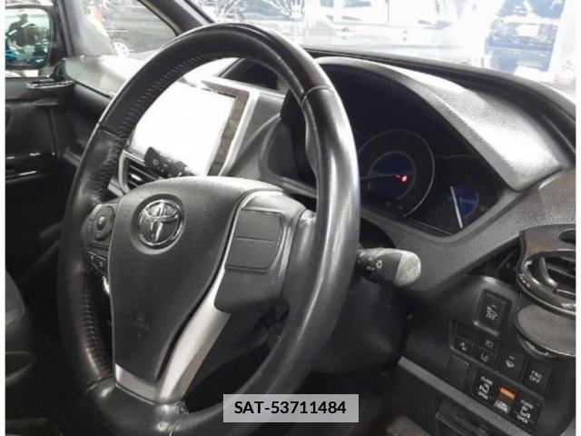 Toyota NOAH 2018-10 7807186-2