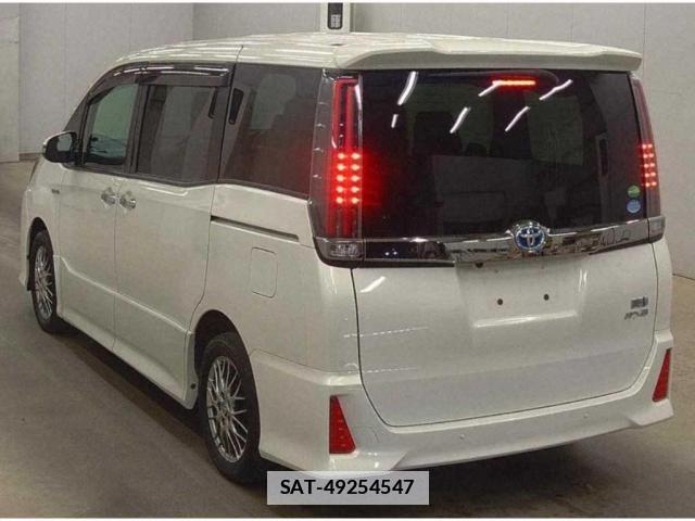 Toyota NOAH 2019 7807200-1