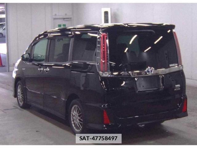 Toyota NOAH 2018-11 7807209-3
