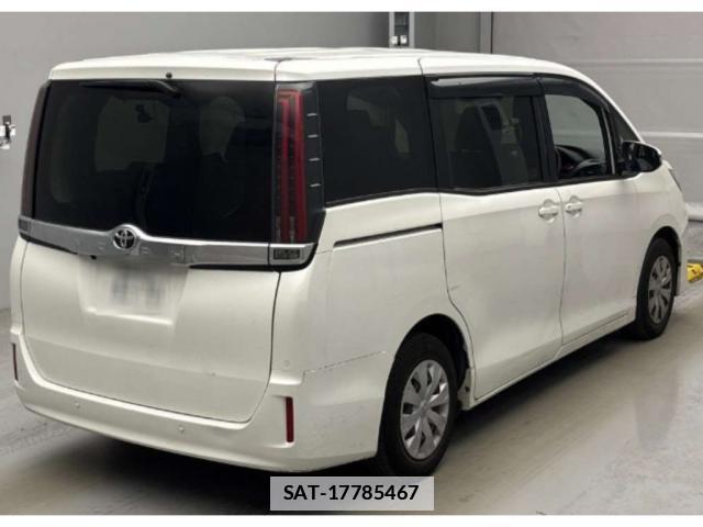 Toyota NOAH 2021-11 7807249-3