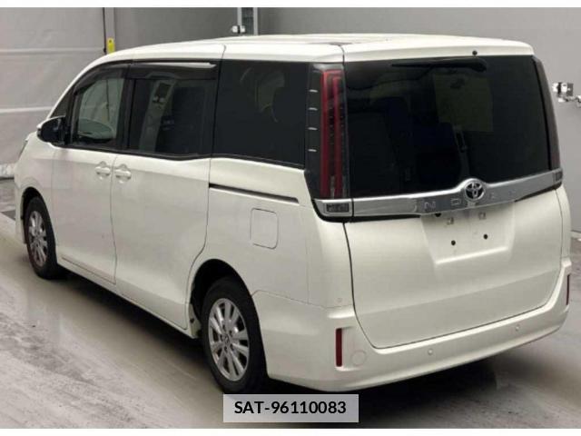 Toyota NOAH 2021-07 7807345-4