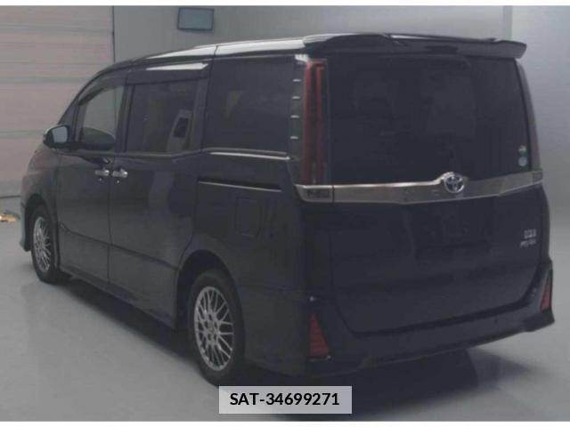 Toyota NOAH 2020-12 7807461-1