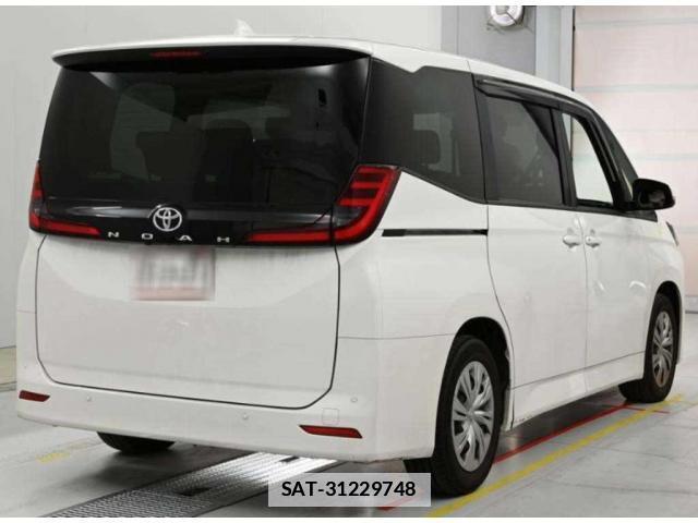 Toyota NOAH 2025-02 7807786-1