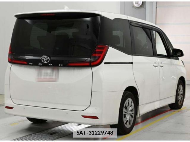 Toyota NOAH 2025-02 7807786-4