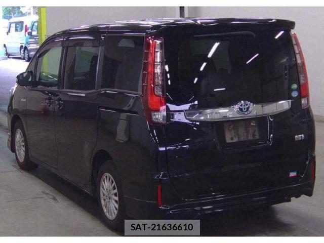 Toyota NOAH 2015-08 7807945-1