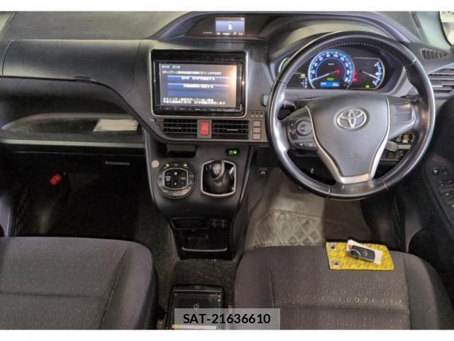 Toyota NOAH 2015-08 7807945-2