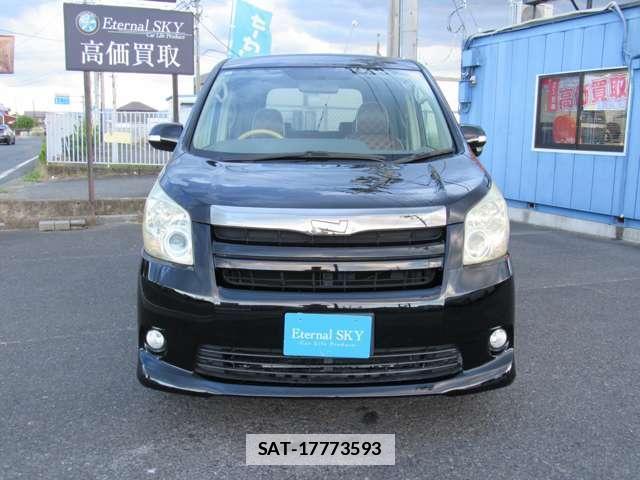 Toyota NOAH 2009-12 7808277-1