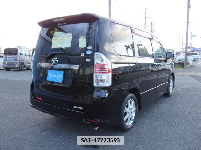 Toyota NOAH 2009-12 7808277-12