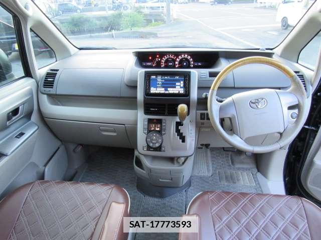 Toyota NOAH 2009-12 7808277-3