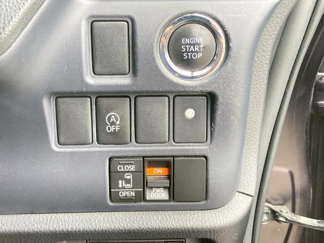 Toyota NOAH 2015-01 7808295-15