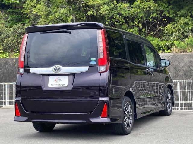 Toyota NOAH 2015-01 7808295-3