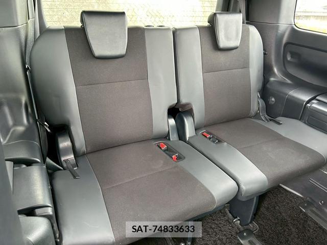 Toyota NOAH 2019-04 7808309-10