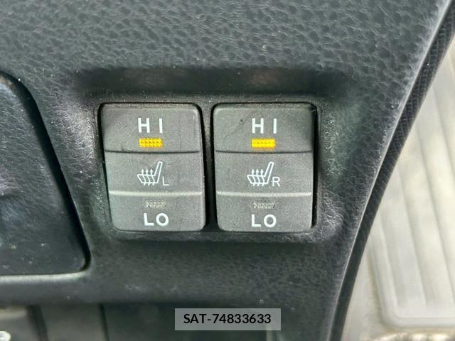 Toyota NOAH 2019-04 7808309-13