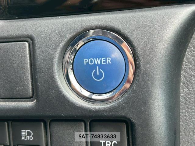 Toyota NOAH 2019-04 7808309-15