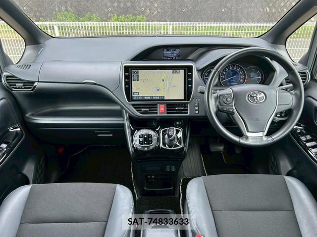 Toyota NOAH 2019-04 7808309-4