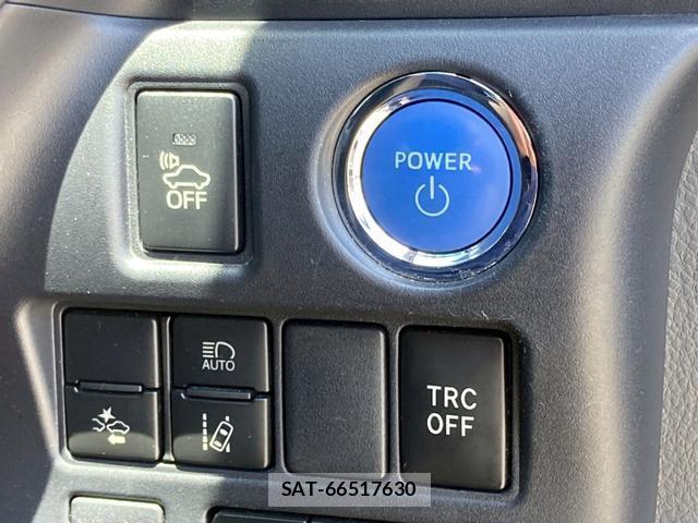 Toyota NOAH 2018-09 7808327-11