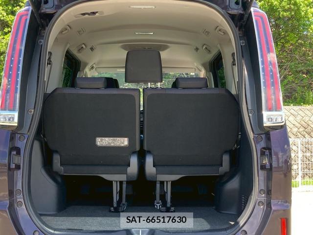 Toyota NOAH 2018-09 7808327-14