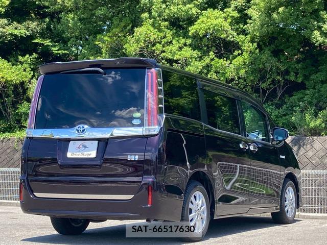 Toyota NOAH 2018-09 7808327-3