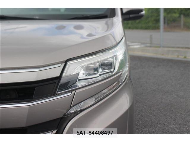 Toyota NOAH 2018-10 7808843-16