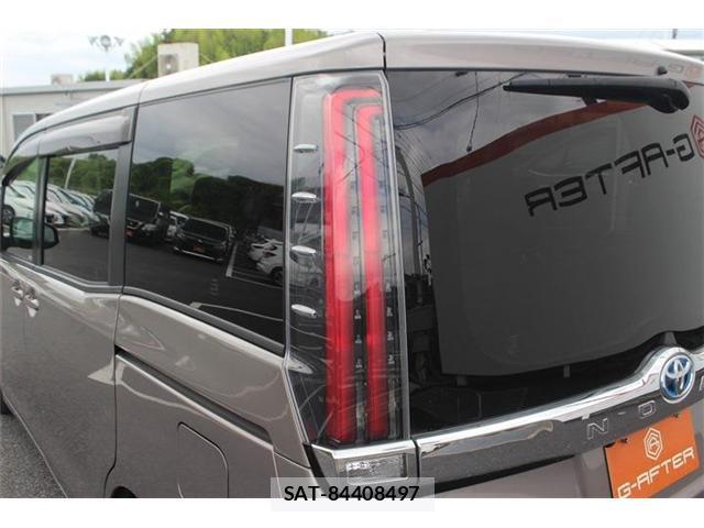 Toyota NOAH 2018-10 7808843-18