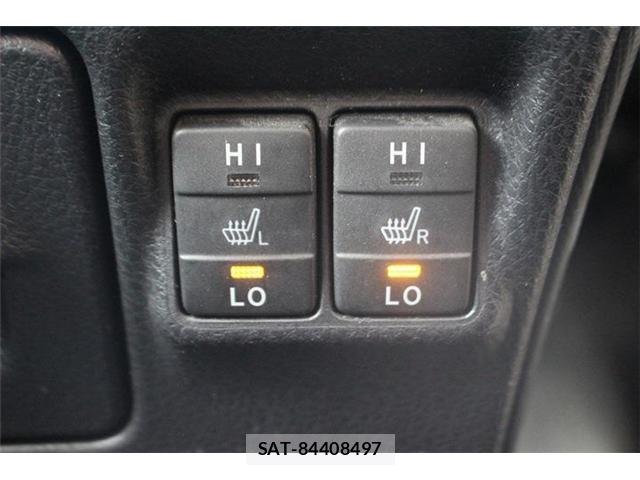Toyota NOAH 2018-10 7808843-3