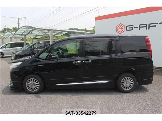 Toyota NOAH 2014-06 7808844-11
