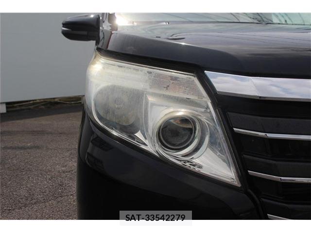 Toyota NOAH 2014-06 7808844-12