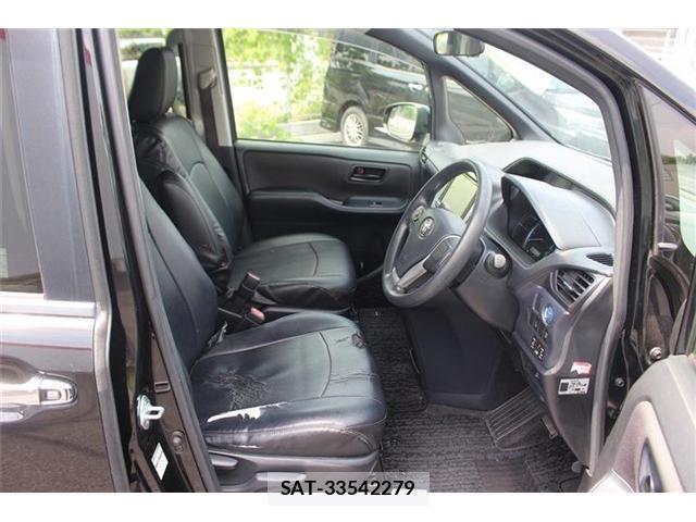 Toyota NOAH 2014-06 7808844-15