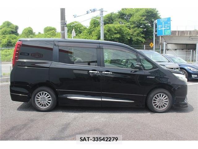 Toyota NOAH 2014-06 7808844-8